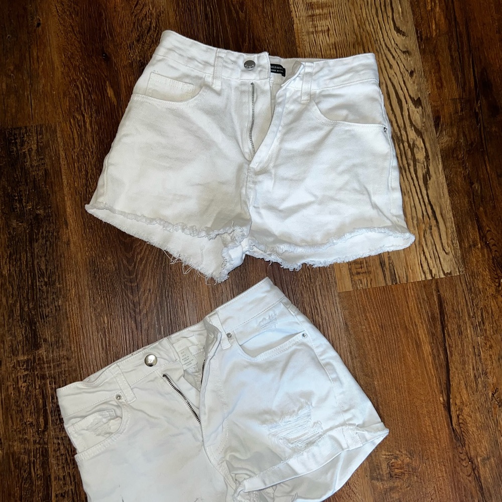 White short bundle size xs